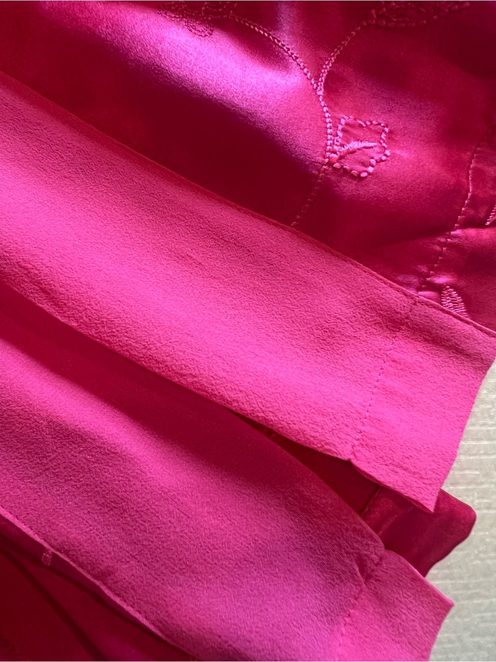 Victoria’s Secret “Silk Top Quality” Satin Sheen EMBROIDERED Gold Label Robe NWT - Picture 7 of 16